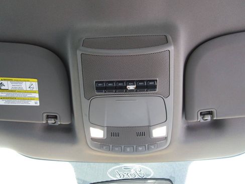 Used 2018 Ford F250 XL w/ Power Equipment Group RWD image 21