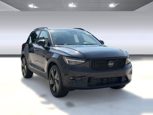 New 2026 Volvo XC40 B5 Ultra w/ Climate Package AWD/4WD image 7