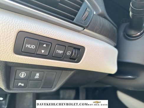 Used 2018 Honda Accord Touring image 15