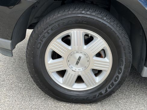 Used 2005 Lincoln Aviator 2WD image 23