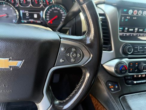 Used 2020 Chevrolet Suburban Premier image 25