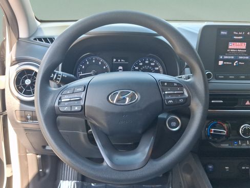Used 2023 Hyundai Kona SEL AWD/4WD image 9