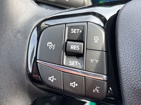 New 2026 Ford Escape Platinum w/ Class II Trailer Tow Package image 24