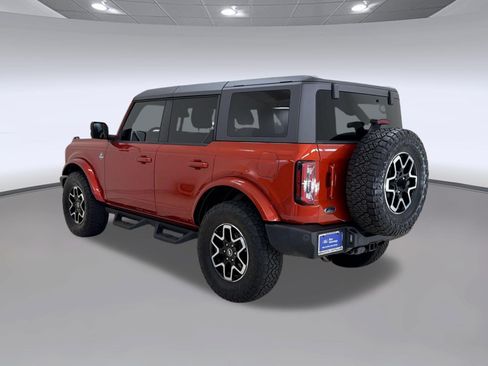Used 2022 Ford Bronco Outer Banks AWD/4WD image 3