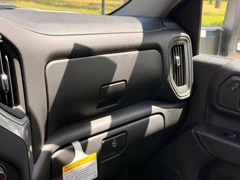 New 2026 Chevrolet Silverado 2500 Custom w/ Custom Value Package AWD/4WD image 19
