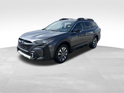 Used 2025 Subaru Outback Limited XT w/ Popular Package #2 AWD/4WD image 4