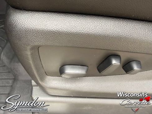 Used 2019 Chevrolet Tahoe LT w/ Luxury Package AWD/4WD image 17