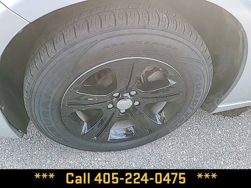 Used 2022 Dodge Charger SXT RWD image 3
