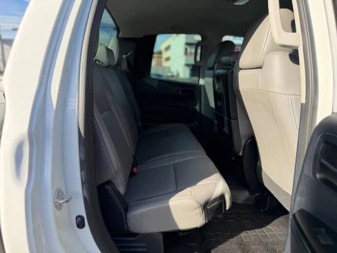 Used 2014 Toyota Tundra SR image 27