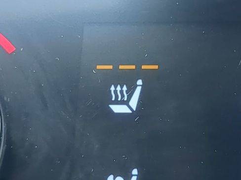 Used 2025 Hyundai Santa Fe Limited image 30