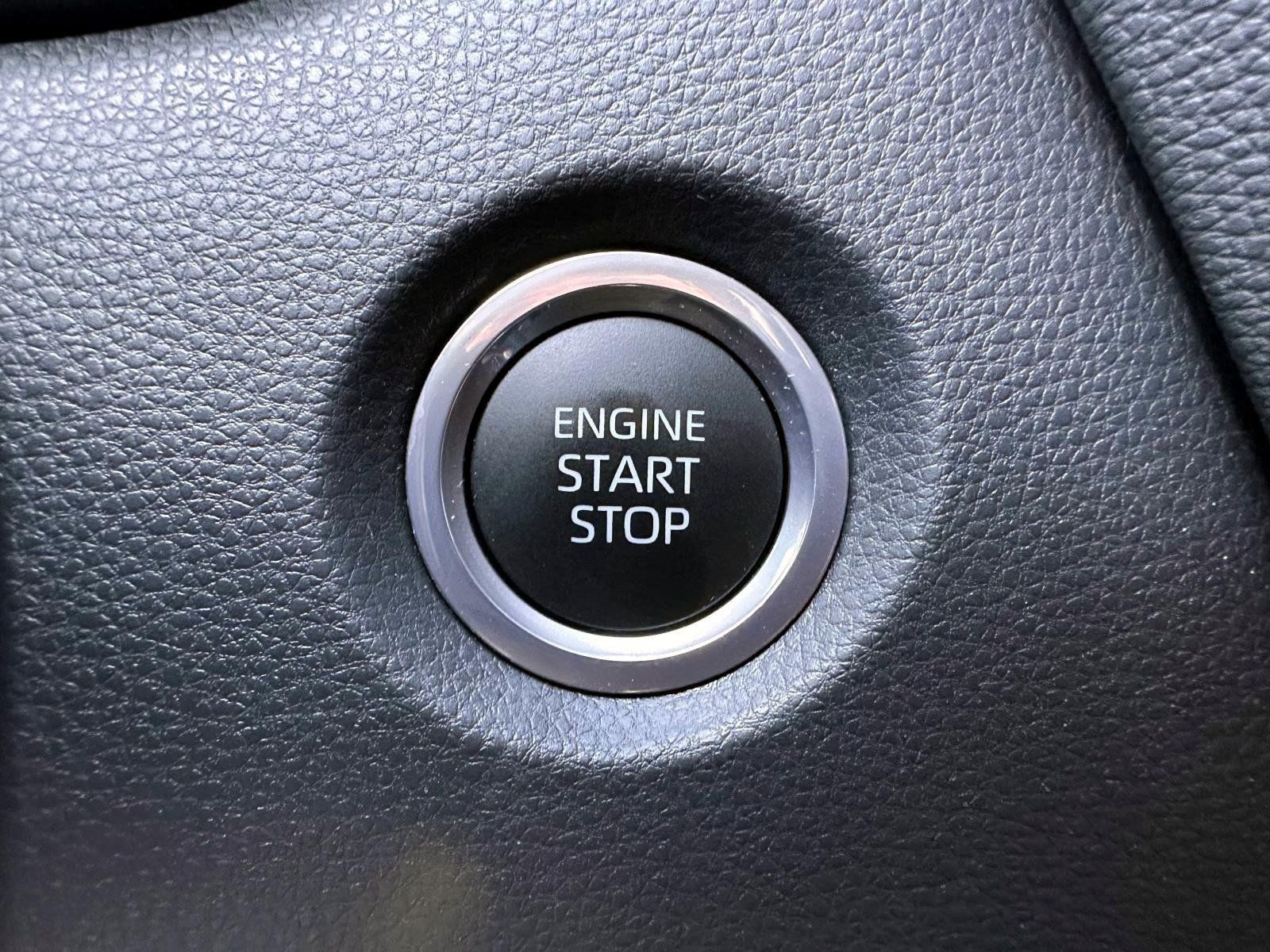 Used 2024 Toyota Corolla SE FWD image 20