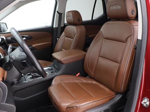 Used 2018 Chevrolet Traverse High Country image 17