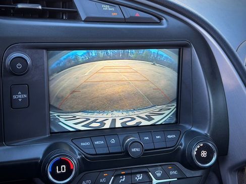 Used 2019 Chevrolet Corvette Stingray Coupe w/ 1LT image 26