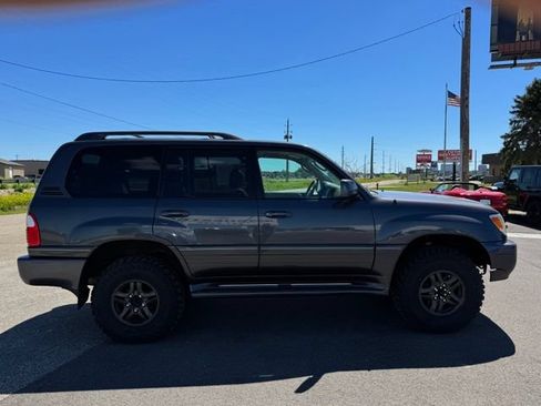 Used 2005 Lexus LX 470 4WD image 39