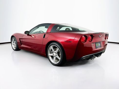 Used 2007 Chevrolet Corvette Coupe w/ Preferred Equipment Group RWD image 5