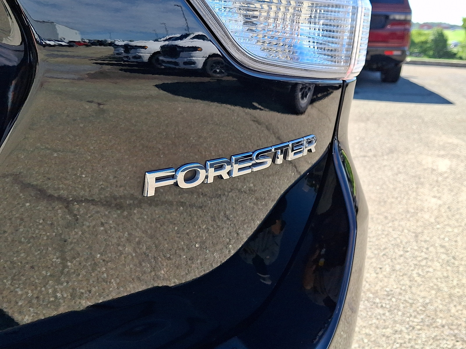 Used 2021 Subaru Forester Premium AWD/4WD image 31