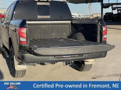 Used 2024 Nissan Titan PRO-4X w/ Pro-4x Convenience Package AWD/4WD image 17