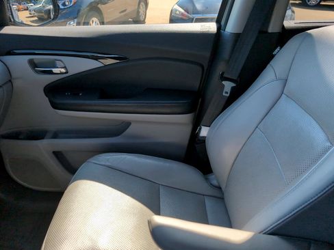 Used 2016 Honda Pilot Elite image 16