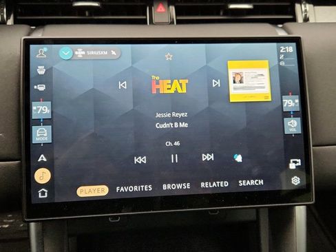 Used 2025 Land Rover Discovery Sport S image 16