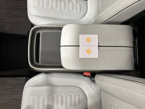 Used 2022 Rivian R1T Adventure image 29