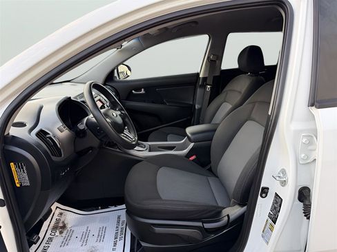 Used 2015 Kia Sportage LX image 11