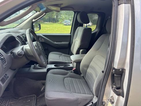 Used 2009 Nissan Frontier XE RWD image 15
