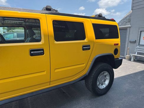 Used 2003 HUMMER H2 w/ Preferred Equipment Group AWD/4WD image 5