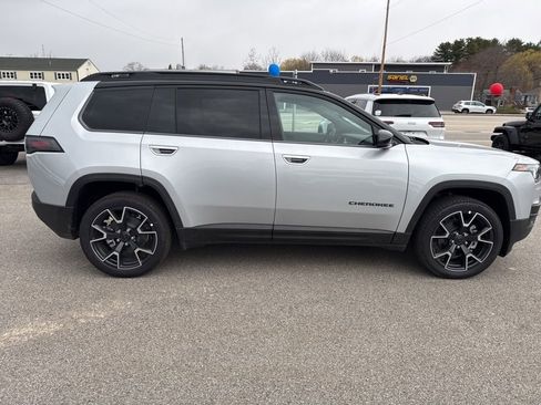New 2026 Jeep Cherokee Overland image 6
