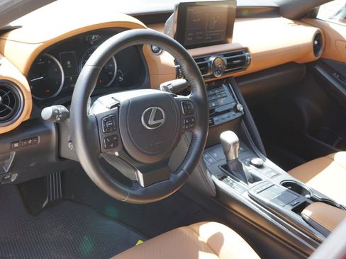 Used 2025 Lexus IS 300 w/ Premium Package RWD image 9