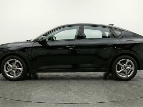 Used 2025 Kia K4 LXS image 5