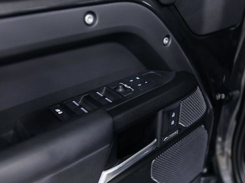 Used 2023 Land Rover Defender 110 Carpathian Edition image 6