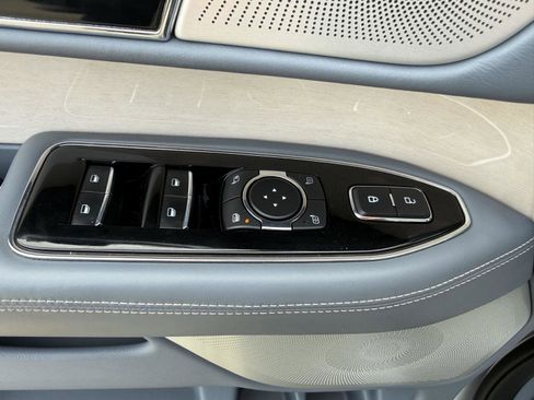 Used 2021 Lincoln Navigator L Black Label w/ Special Edition Package image 17