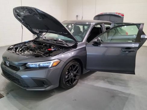 Used 2024 Honda Civic Sport image 9