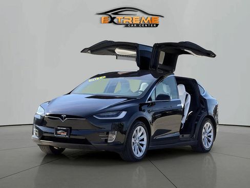Used 2017 Tesla Model X 75D AWD/4WD image 2