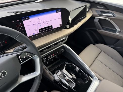 New 2025 Audi Q5 Premium Plus image 27