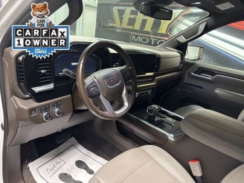 Used 2023 GMC Sierra 1500 SLT w/ SLT Premium Package image 6