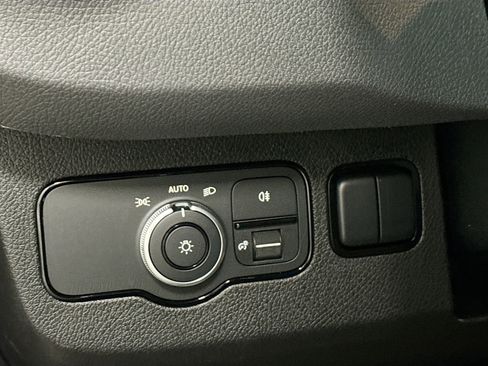 Used 2026 Mercedes-Benz Sprinter 2500 image 11