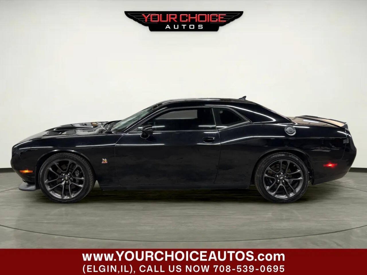 Used 2023 Dodge Challenger R/T Scat Pack RWD image 3