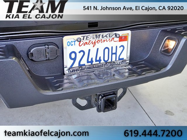Used 2017 Toyota Tacoma SR5 w/ Tow Package AWD/4WD image 16