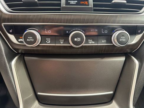Used 2018 Honda Accord EX-L image 19