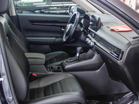 Used 2025 Honda CR-V EX-L image 16