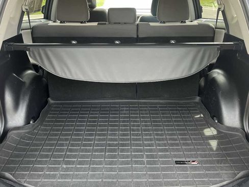 Used 2015 Toyota RAV4 XLE AWD/4WD image 43