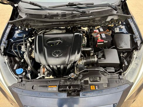 Used 2016 Scion iA FWD image 22