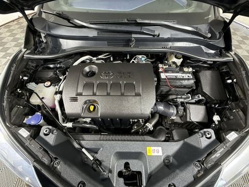 Used 2022 Toyota C-HR XLE FWD image 24