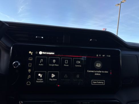 Used 2024 GMC Sierra 2500 AT4X image 24