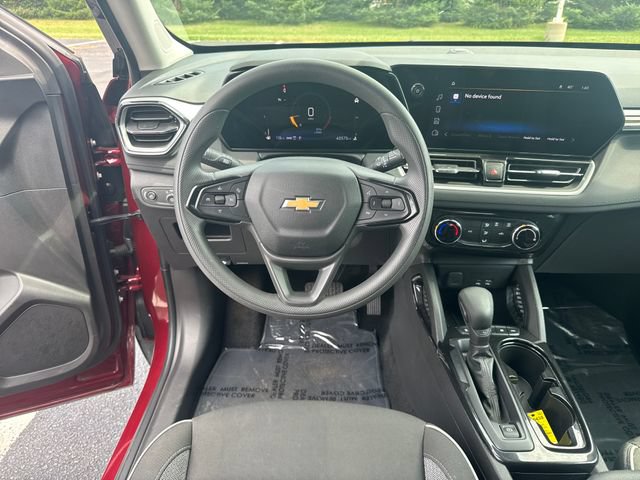 Used 2025 Chevrolet TrailBlazer LT AWD/4WD image 15