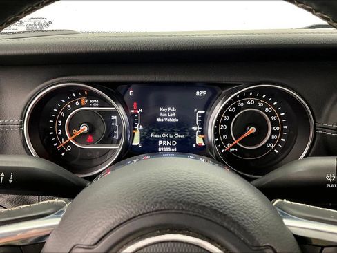 Used 2020 Jeep Gladiator Overland AWD/4WD image 21