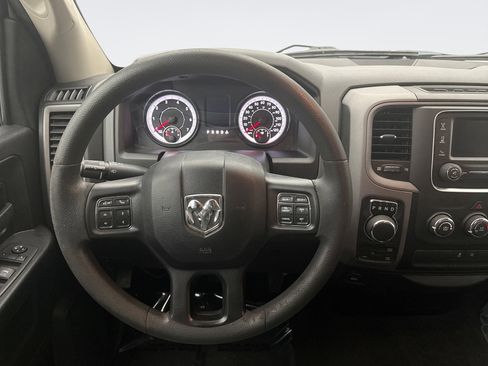 Used 2019 RAM 1500 Express AWD/4WD image 12