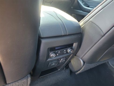 Certified 2023 Chevrolet Traverse Premier w/ Redline Edition image 10