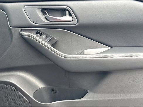 New 2026 Nissan Rogue SV image 12